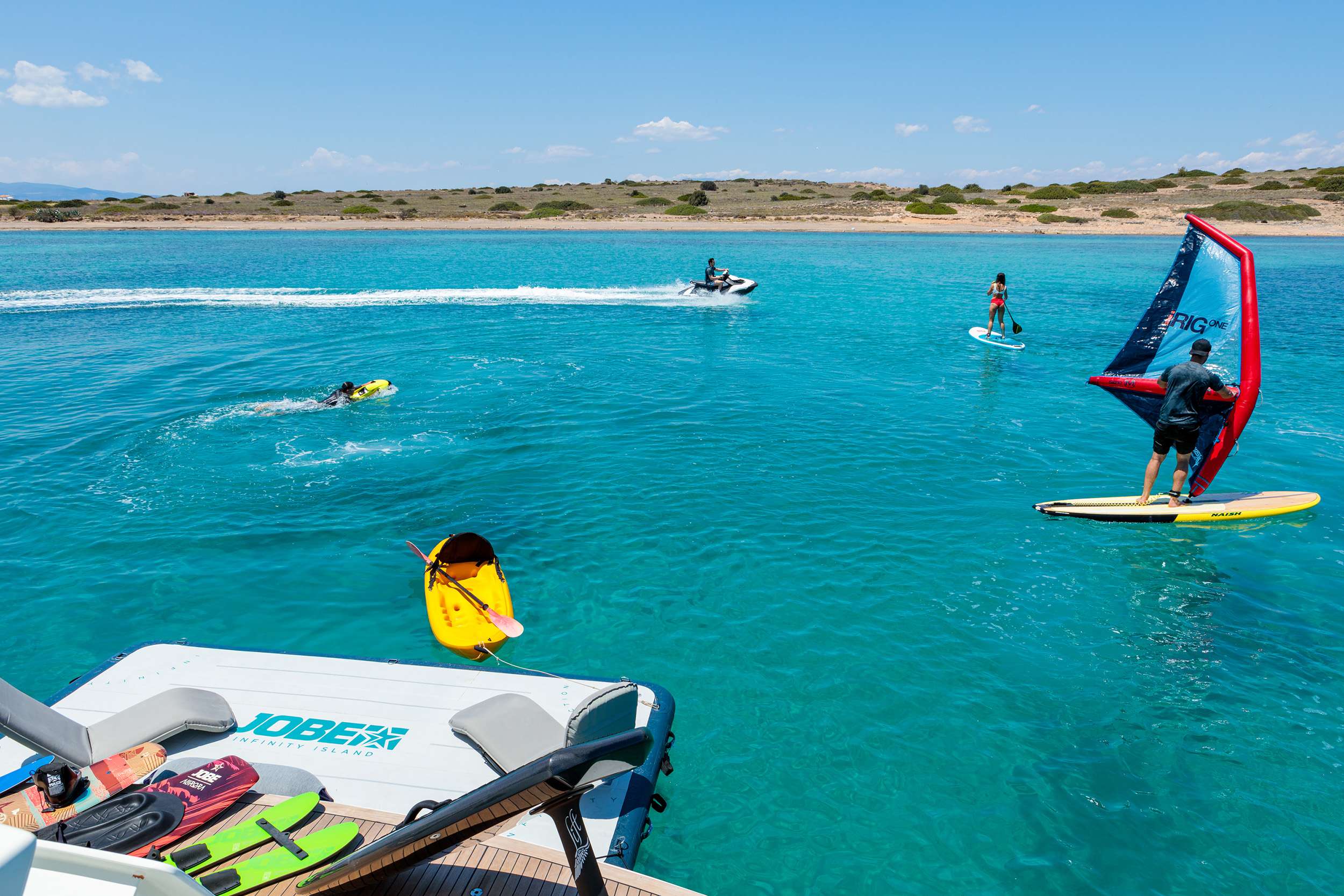 Crewed Motor Yacht FREEDOM photo 3