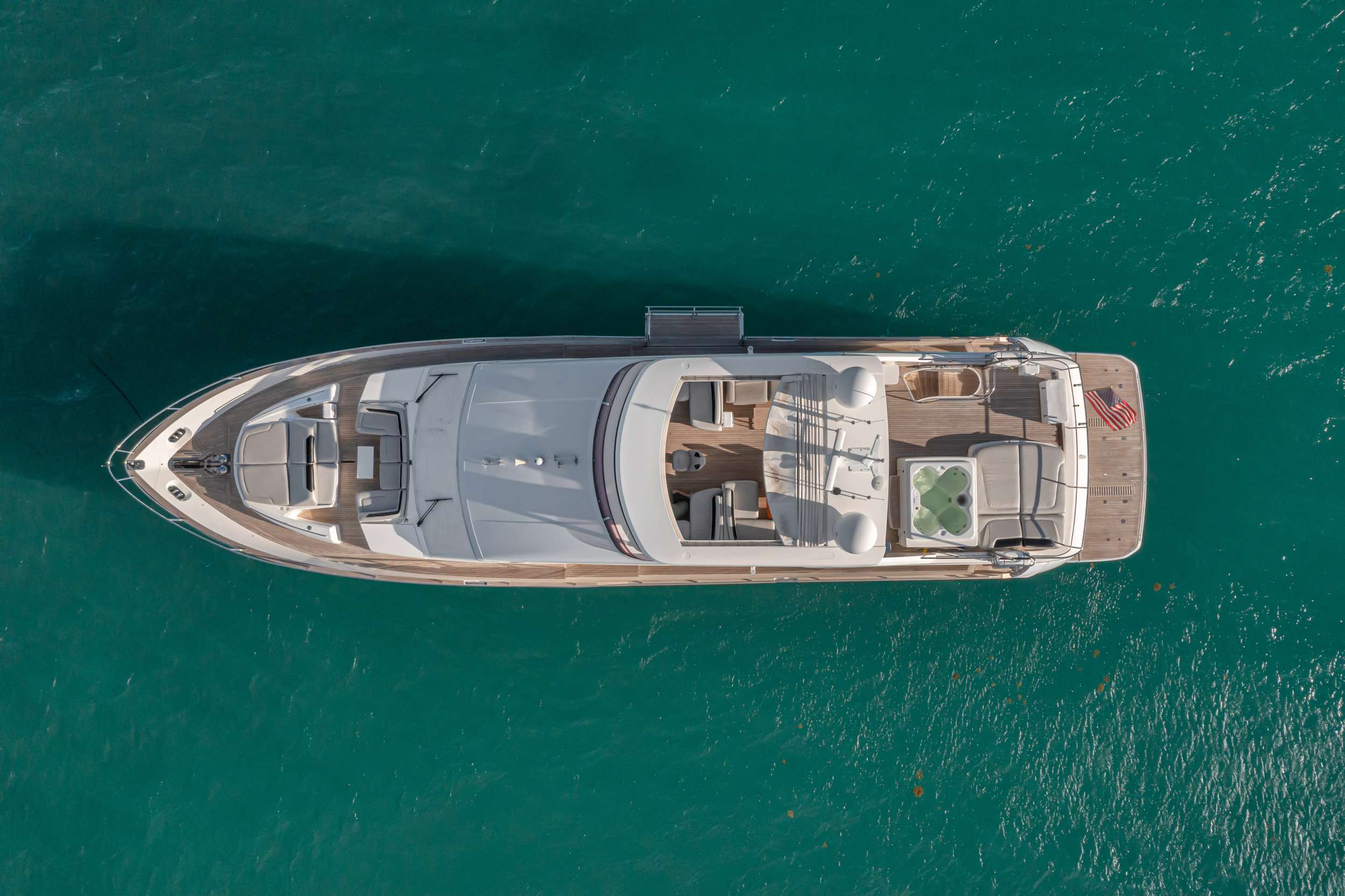 Luxury Crewed Motor Yacht FREEDOM photo 3