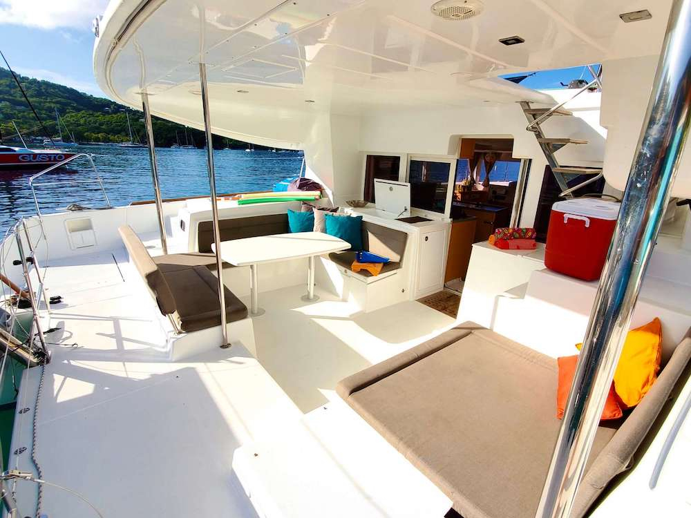 Luxury Crewed Catamaran FRENCH KISS photo 5