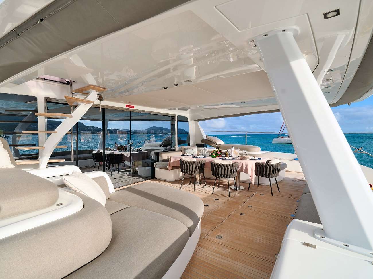 Crewed Power Catamaran FRENCH WEST photo 4