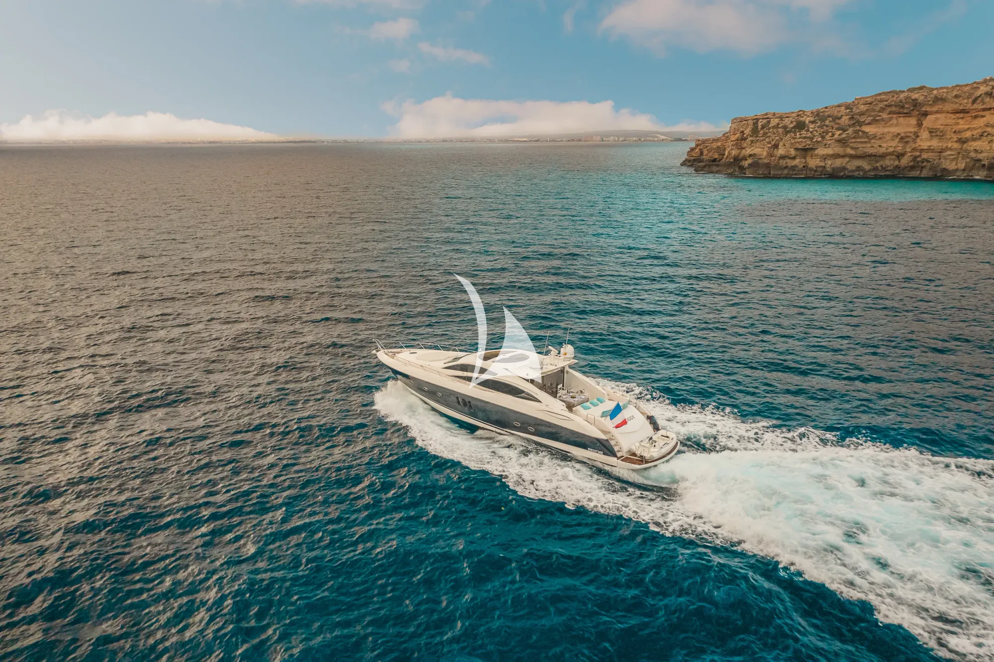 Luxury Crewed Motor Yacht FROGGY photo 5