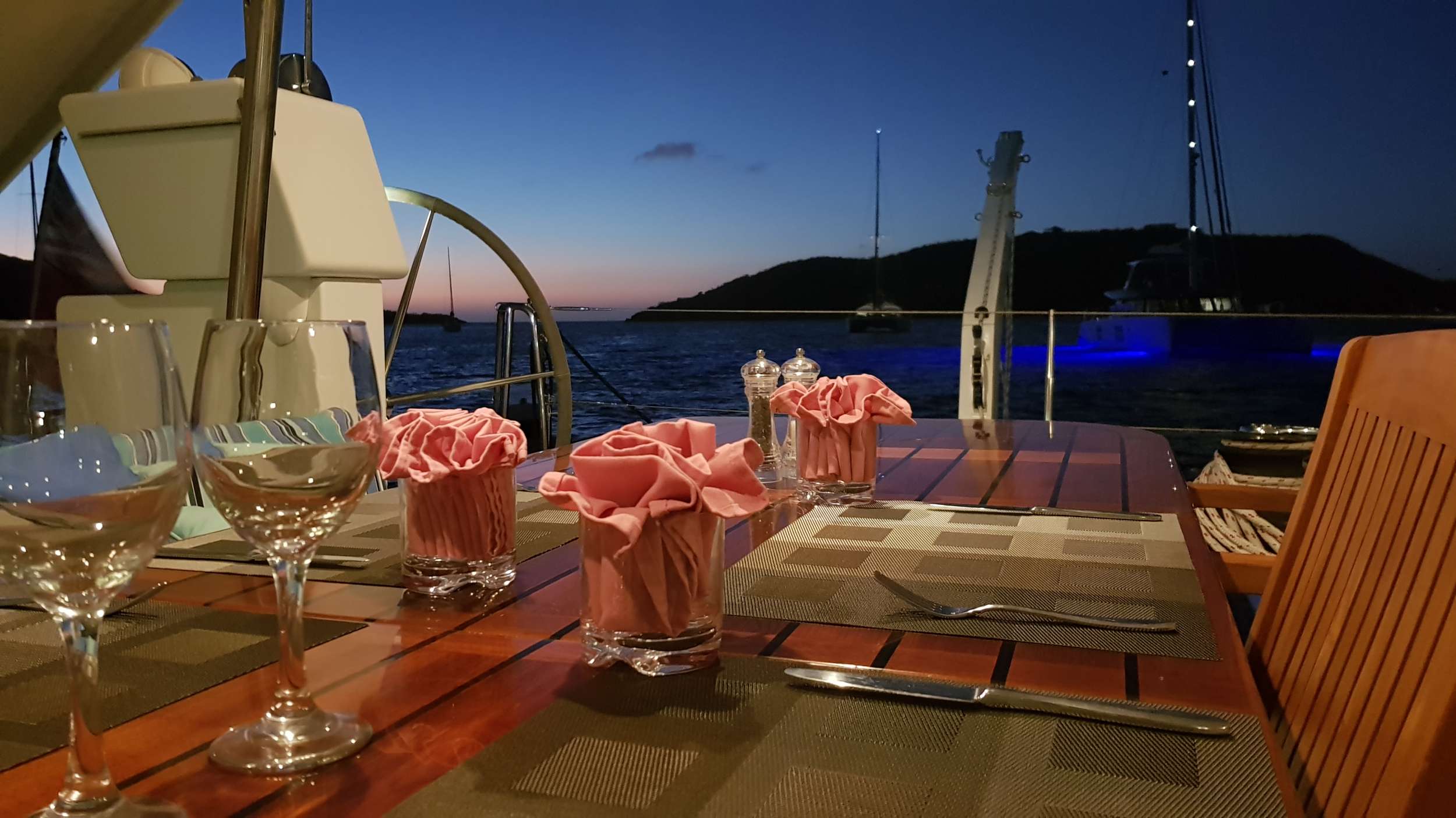 Crewed Catamaran FUERTE 3 photo 7