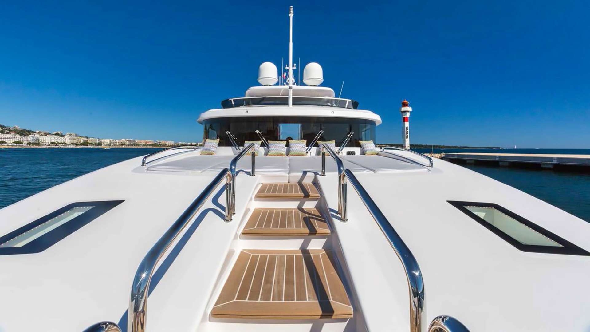 Luxury Crewed Motor Yacht GALA I photo 3