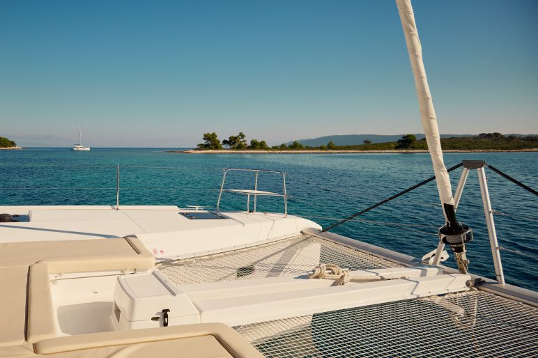 Bareboat Catamaran GALATHEA photo 5