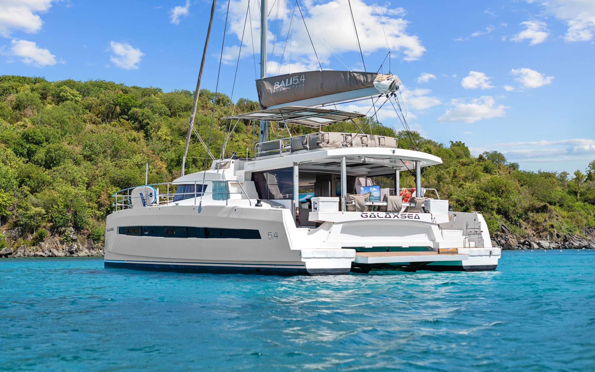 Luxury Crewed Catamaran GALAXSEA photo 3