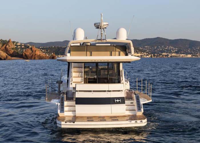 Crewed Motor Yacht Galeon 460 Flybridge photo 4