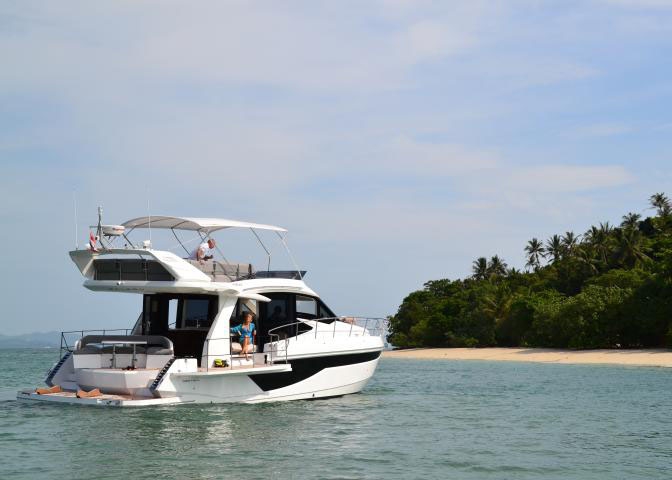 Crewed Motor Yacht Galeon 460 Flybridge photo 6