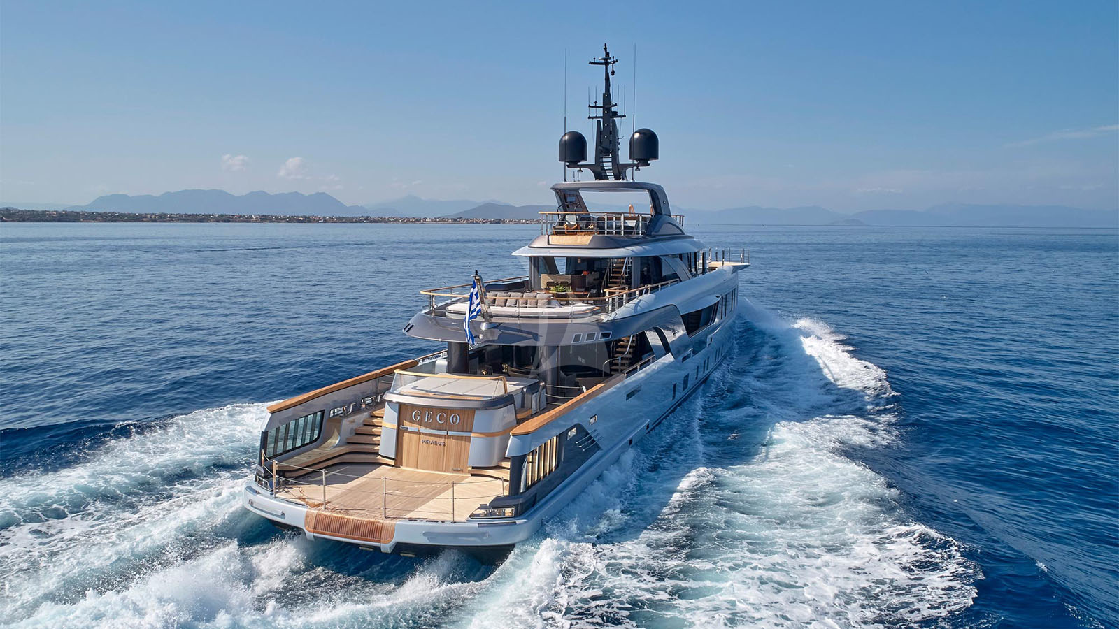 Luxury Crewed Motor Yacht GECO photo 4
