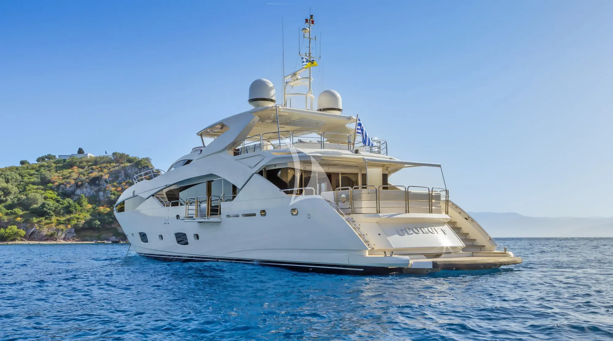 Luxury Crewed Motor Yacht GEORGE P photo 4