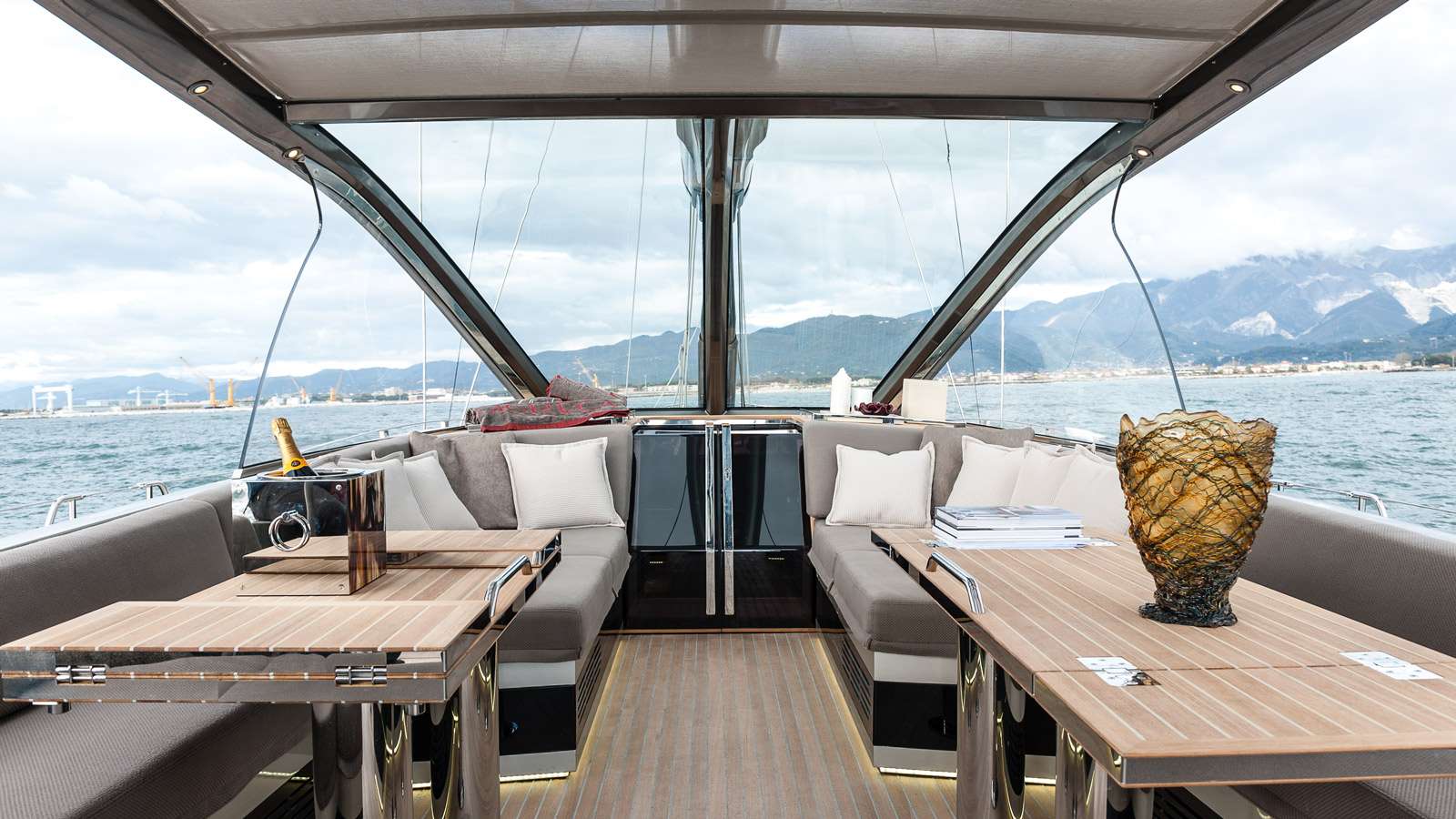 Luxury Sailing Yacht GIGRECA photo 8