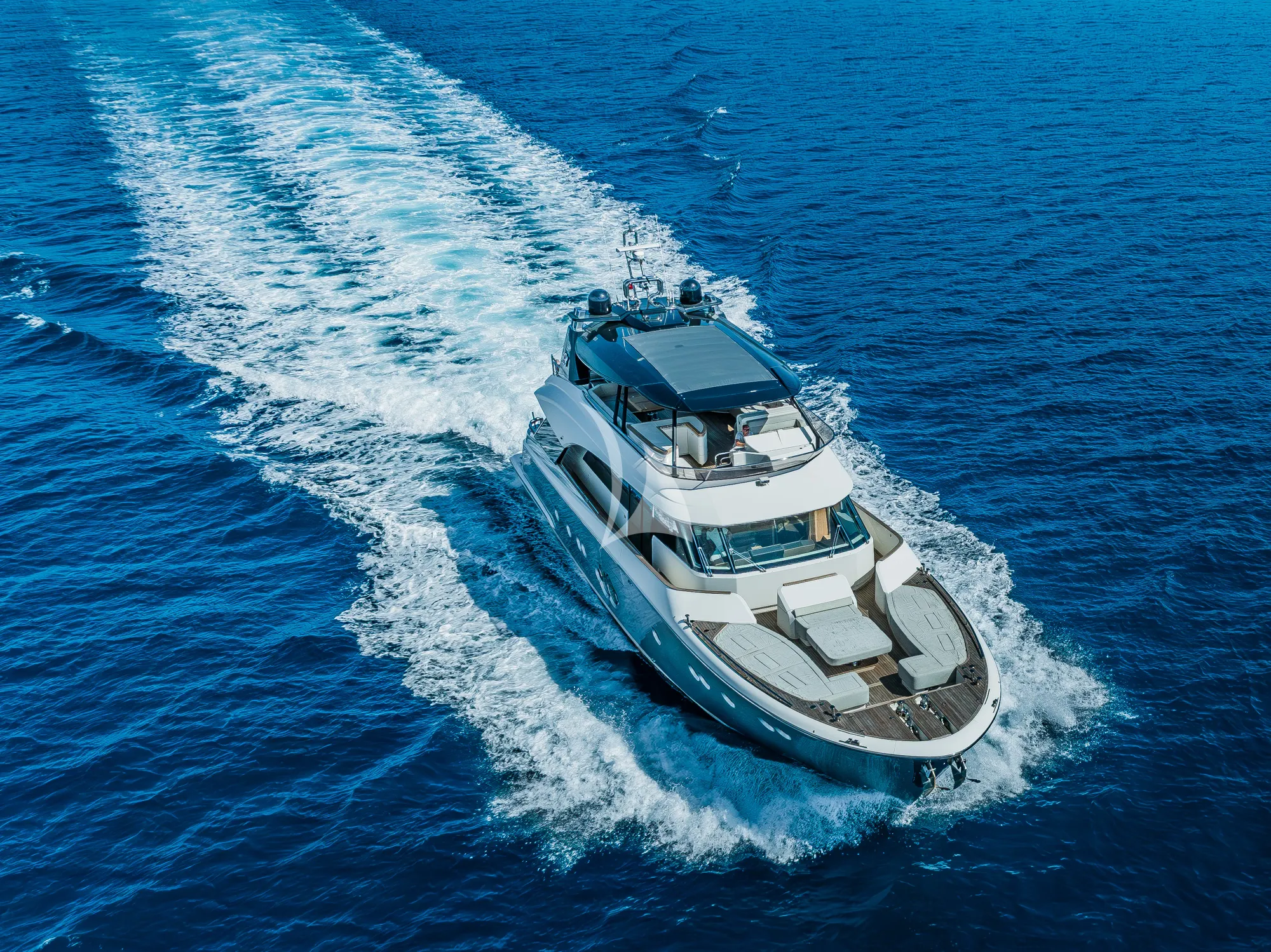 Crewed Motor Yacht GIORGIO photo 4