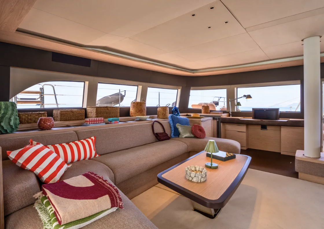 Crewed Catamaran GLORIA photo 6