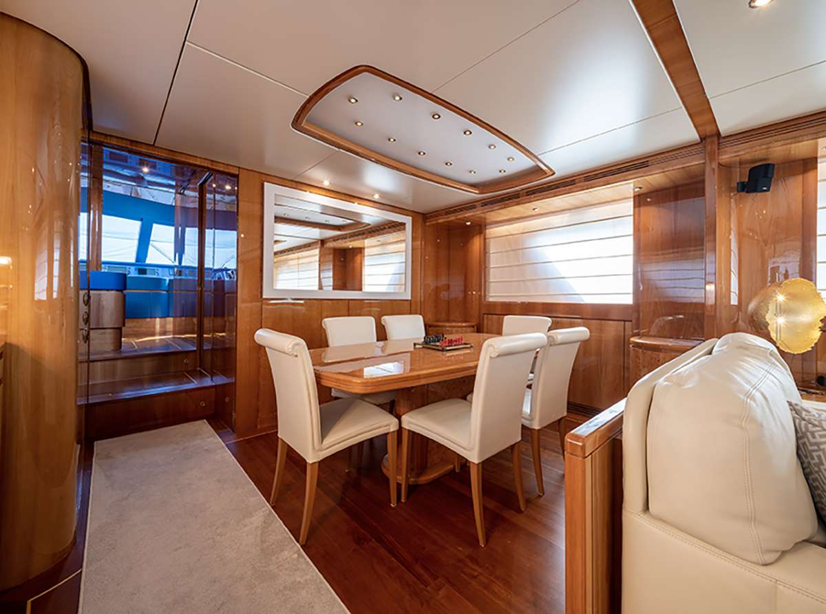 Luxury Crewed Motor Yacht GOLDEN EAGLE photo 5