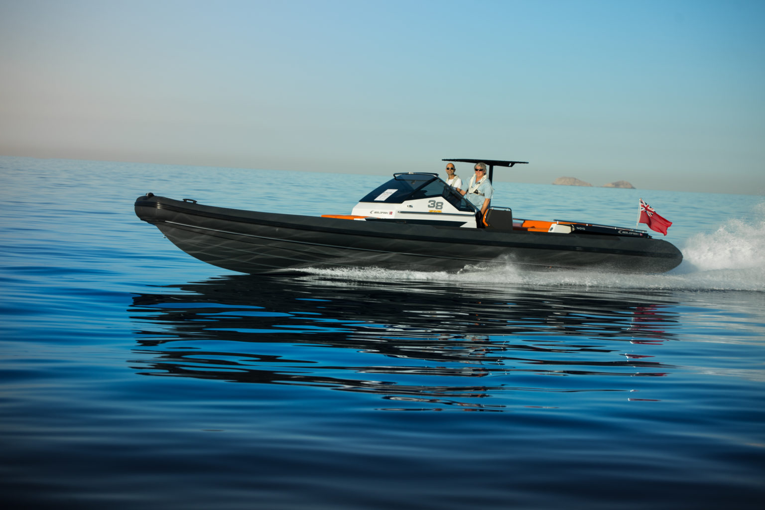 Luxury Motor Yacht Goldfish 38 Super Sport