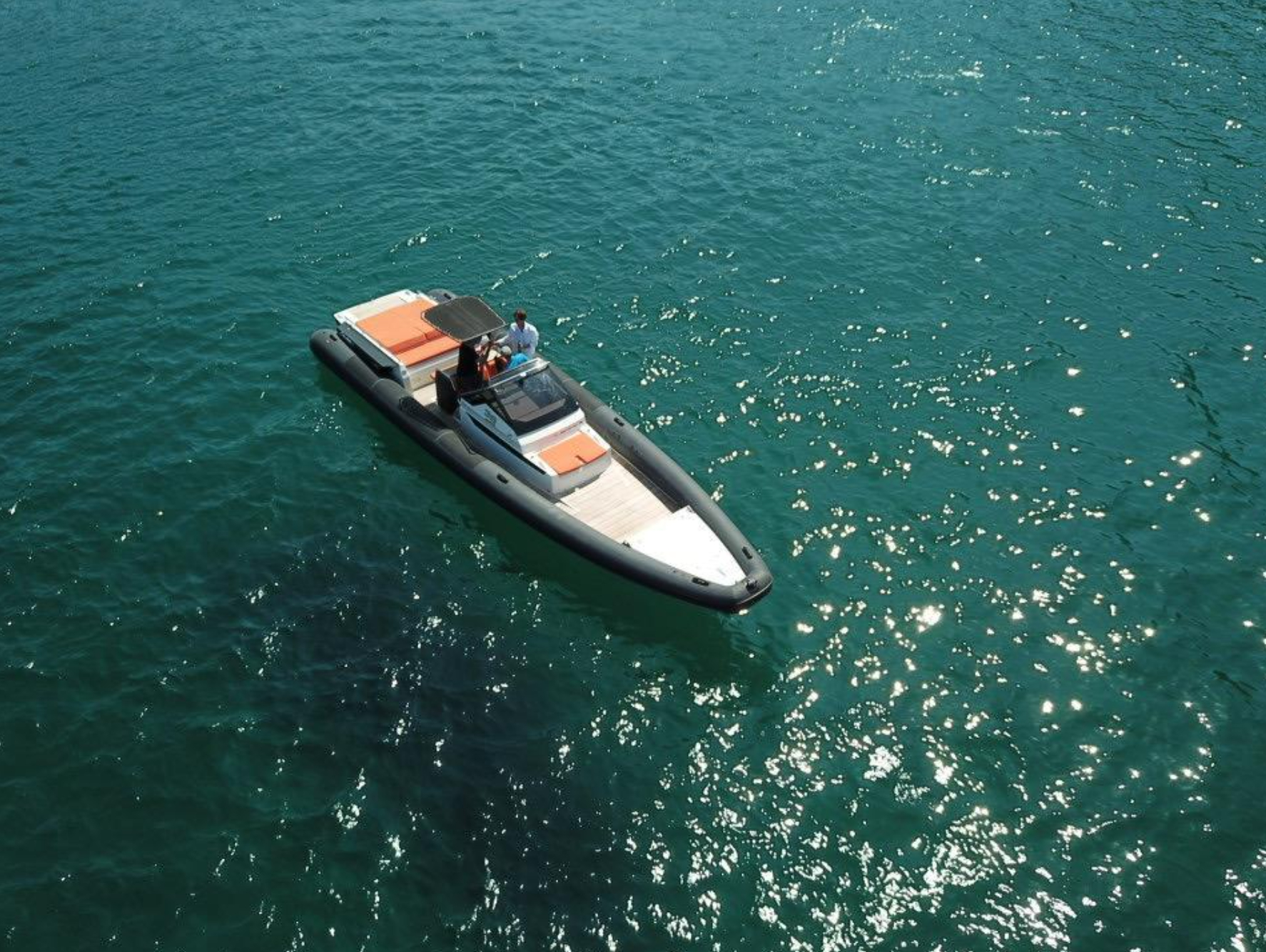 Luxury Motor Yacht Goldfish 38 Super Sport photo 5