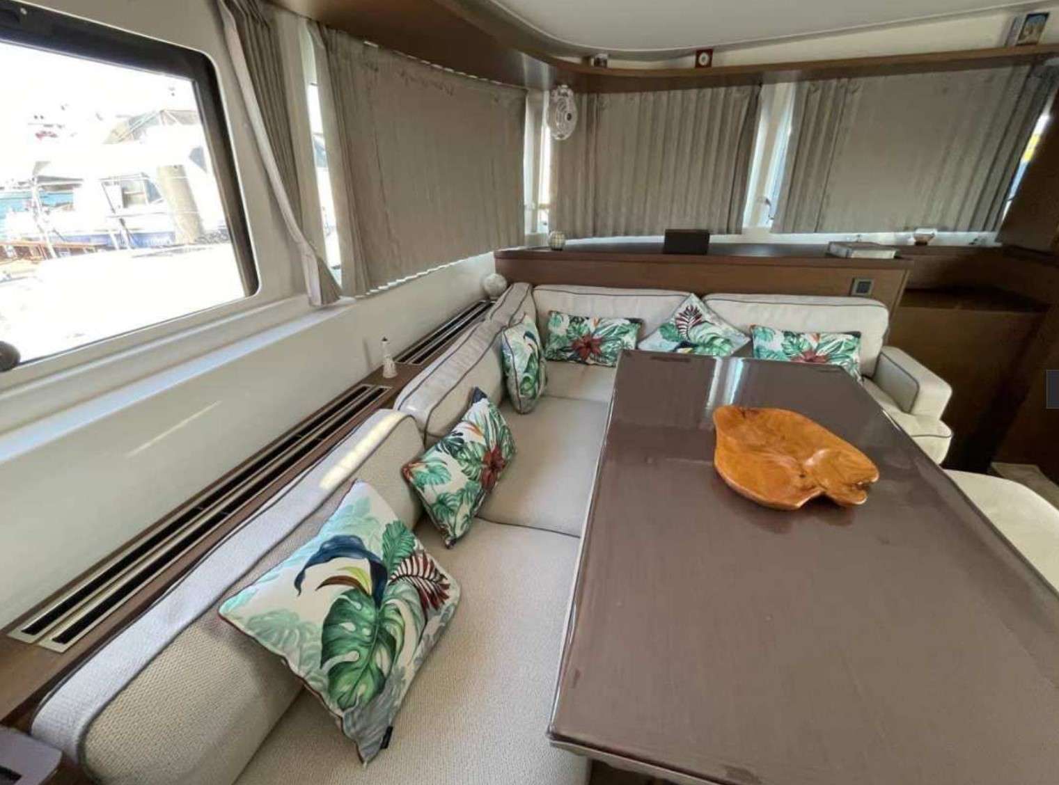 Crewed Catamaran GOOD MOOD photo 3