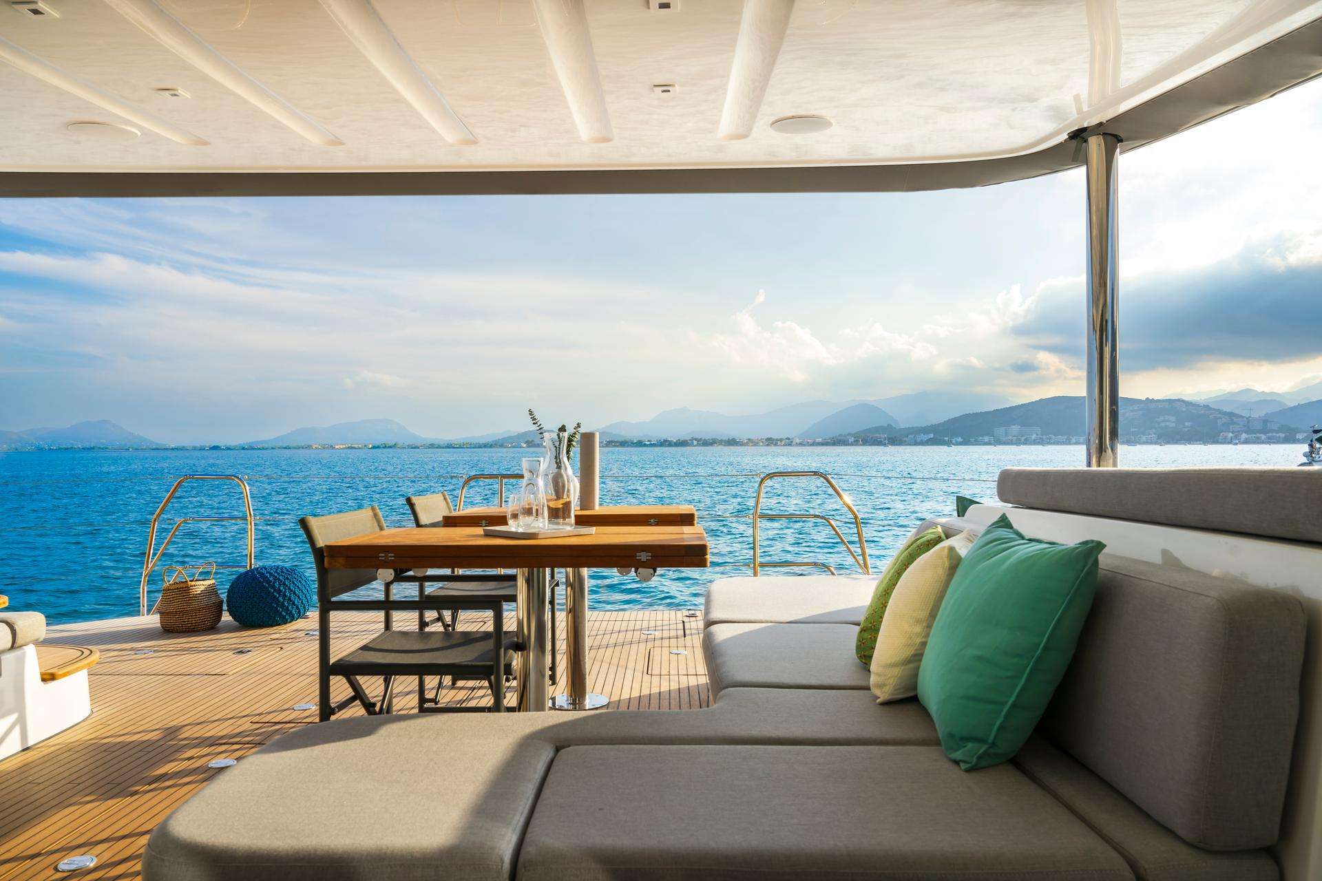 Luxury Crewed Motor Yacht GRACE 60 photo 7