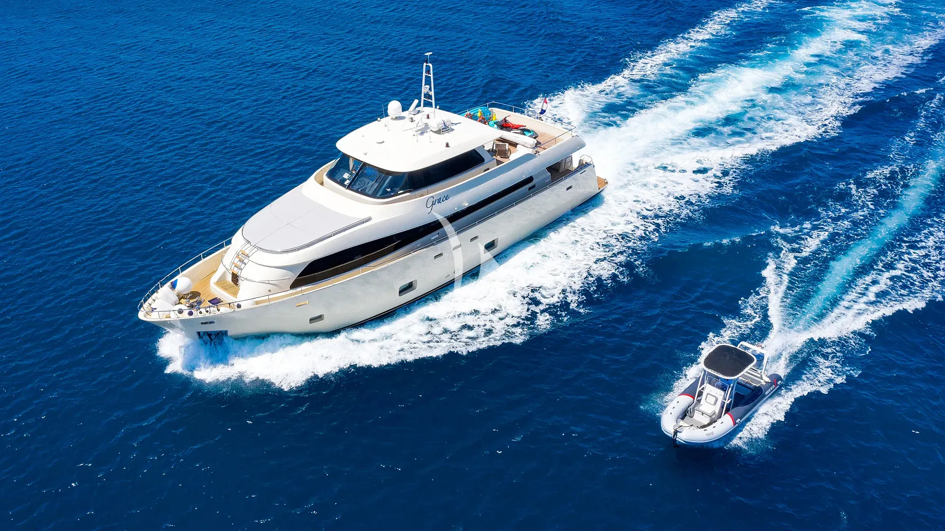 Crewed Motor Yacht GRACE photo 6