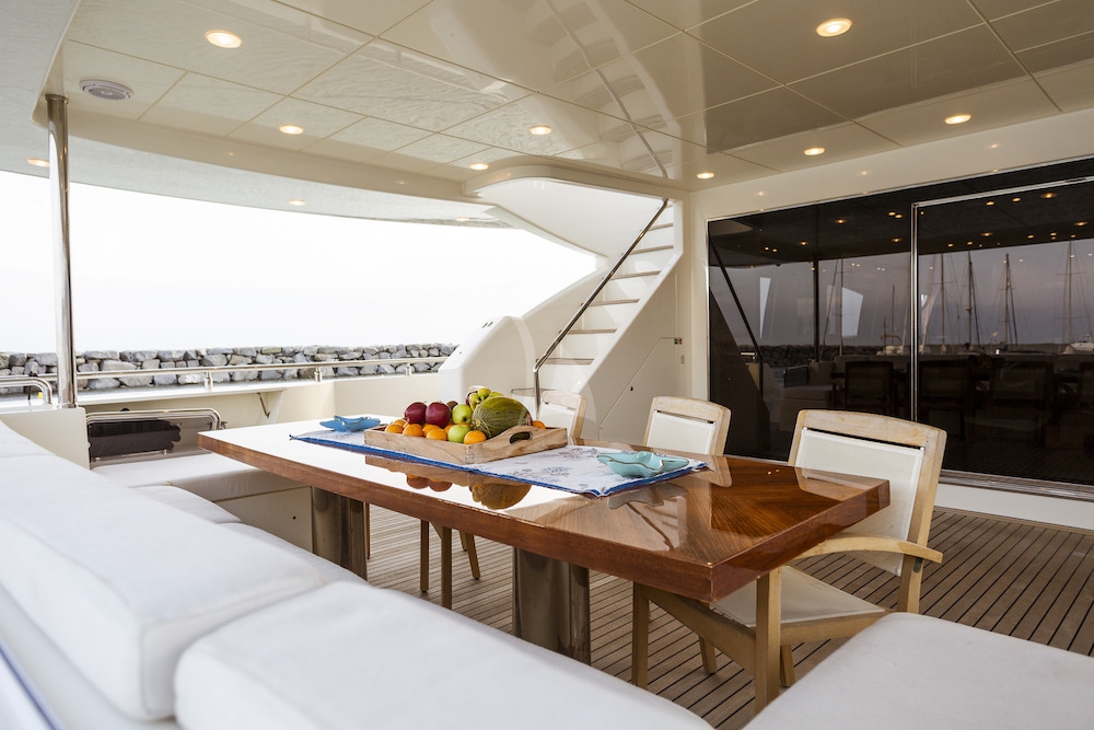Luxury Crewed Motor Yacht GRACE photo 3