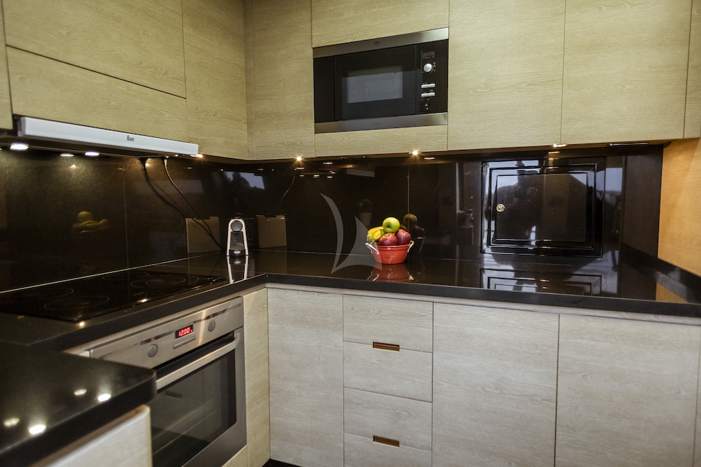 Luxury Crewed Motor Yacht GRACE photo 6