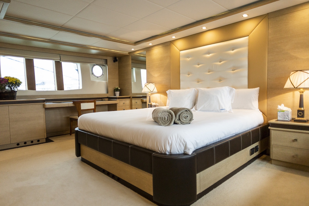 Luxury Crewed Motor Yacht GRACE photo 8
