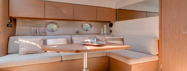 Crewed Motor Yacht Gran Turismo 38 photo 8