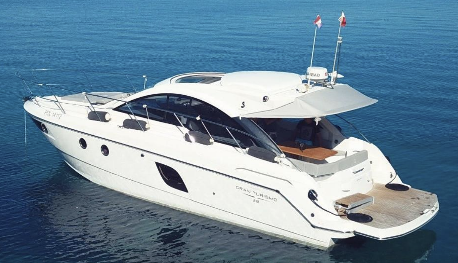 Crewed Motor Yacht Gran Turismo 38 White photo 4