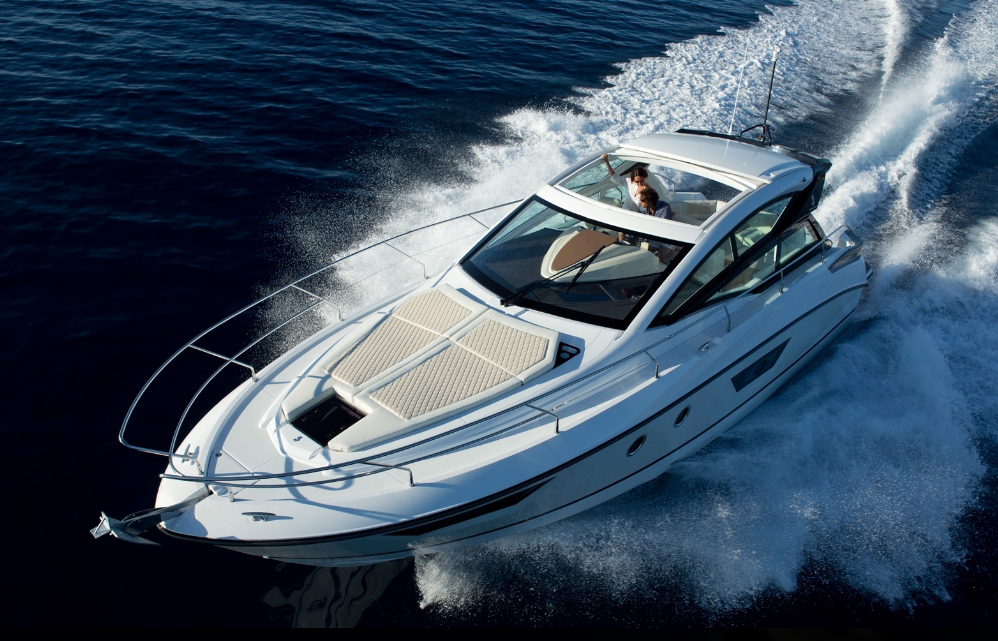 Luxury Crewed Motor Yacht Gran Turismo 40 photo 4