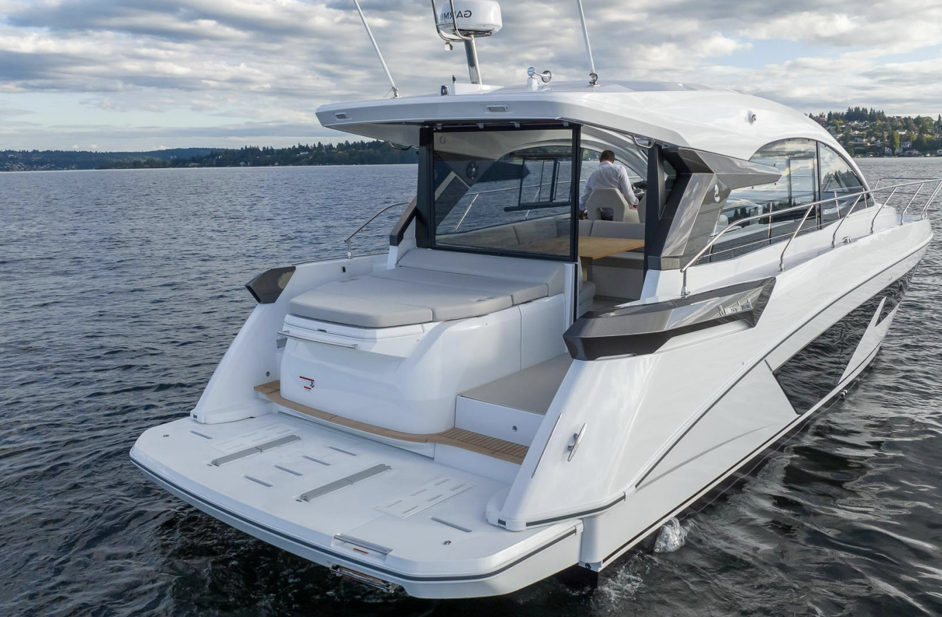 Crewed Motor Yacht Gran Turismo 45 photo 3