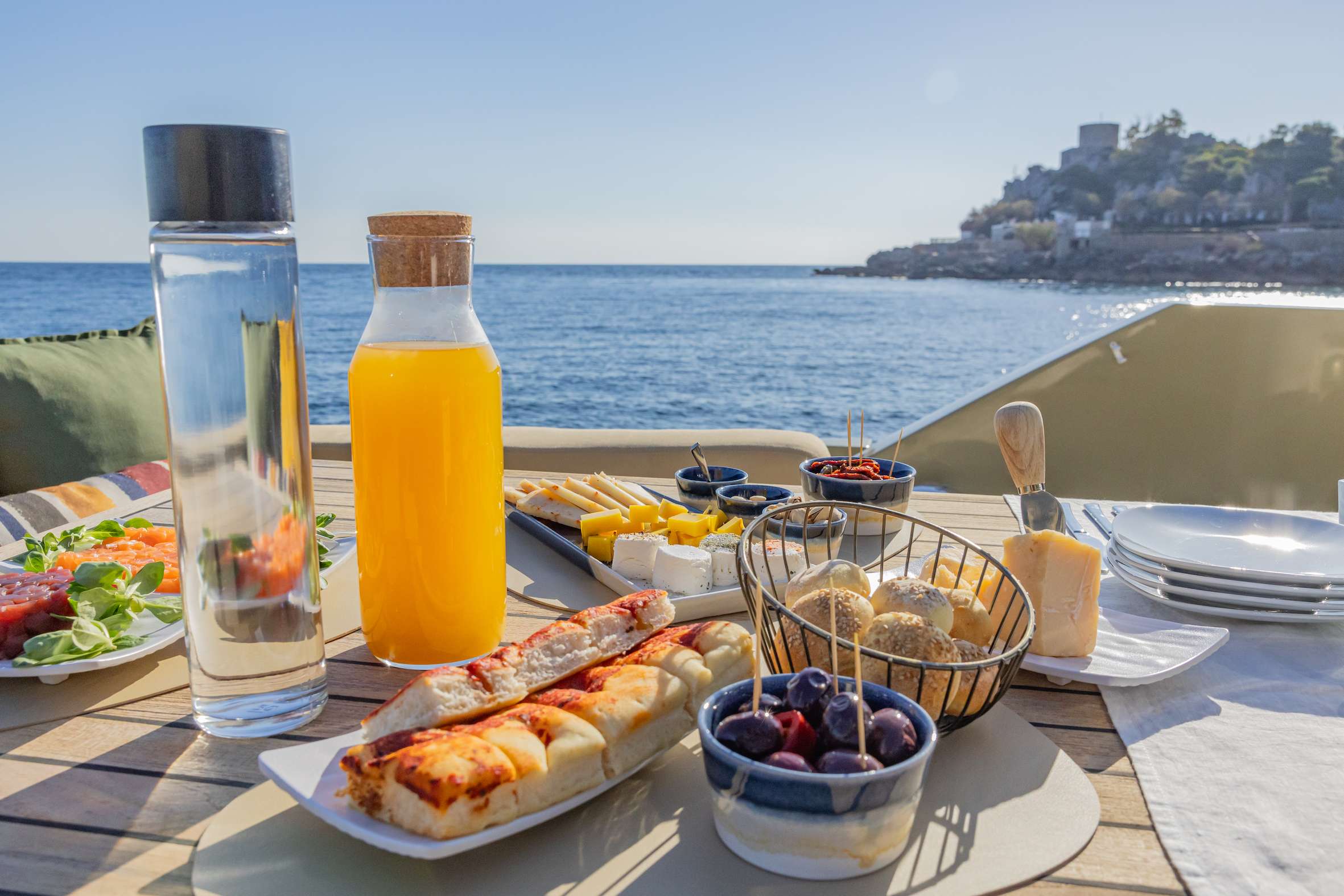 Crewed Motor Yacht GYNAH photo 6