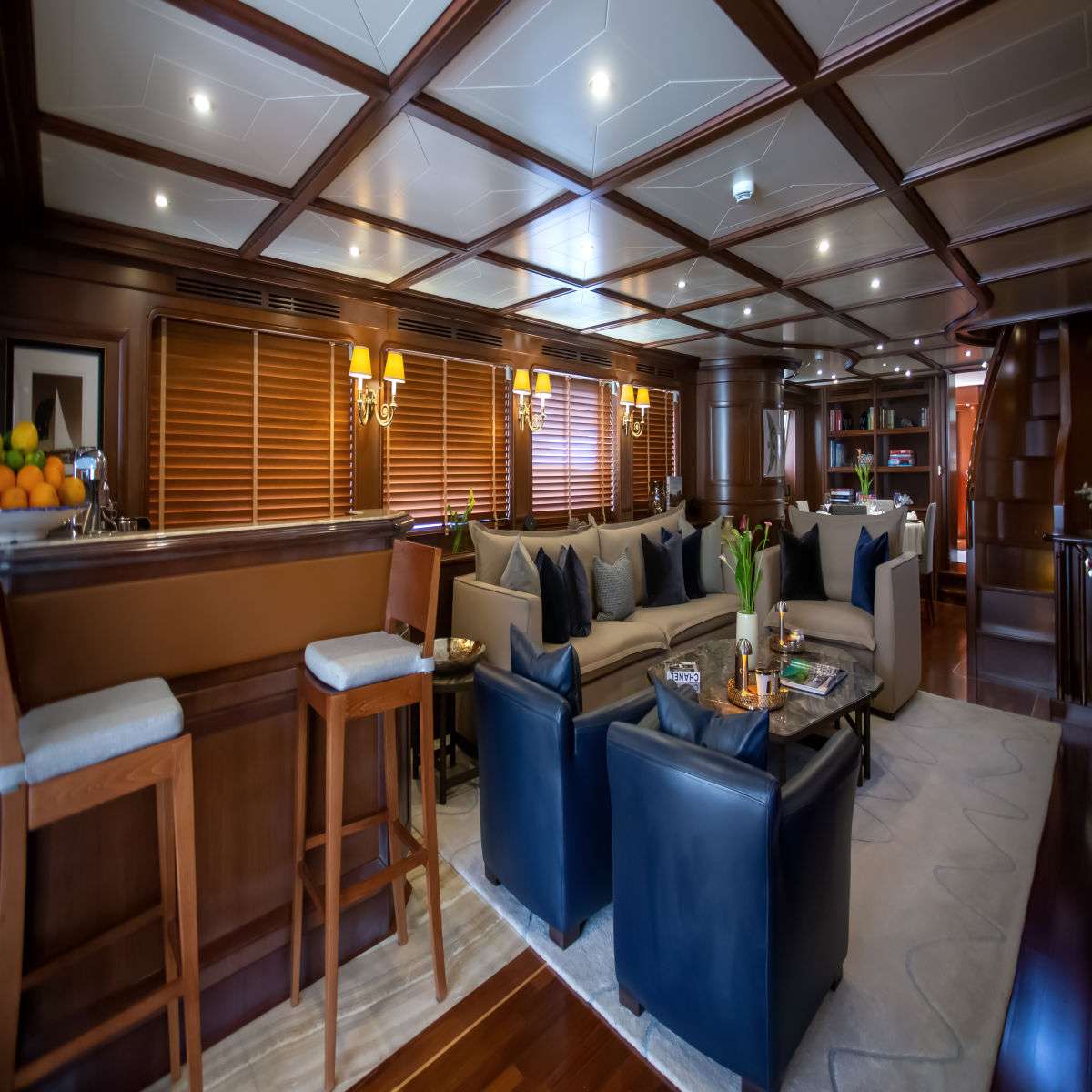 Luxury Crewed Motor Yacht HAG photo 4