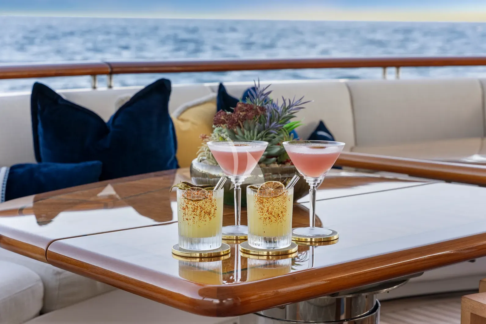 Luxury Crewed Motor Yacht AMICA MEA photo 6