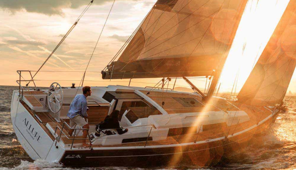 Bareboat Sailing Yacht Hanse 388 photo 3