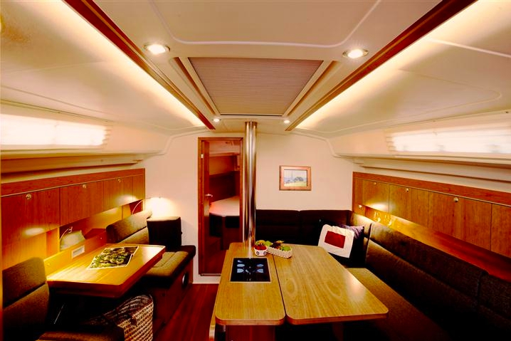 Bareboat Sailing Yacht Hanse 415 photo 3