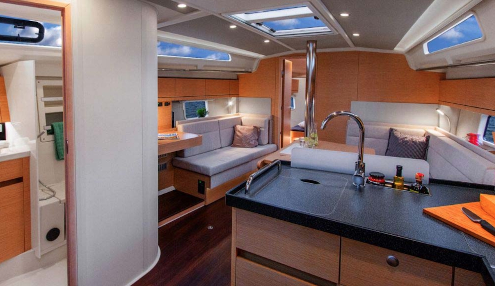 Bareboat Sailing Yacht Hanse 418 photo 8