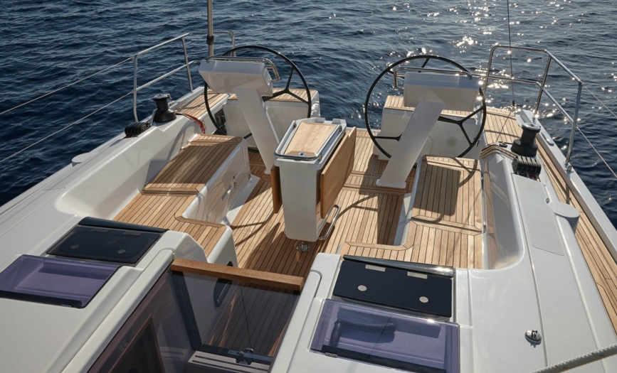 Bareboat Sailing Yacht Hanse 455 photo 4