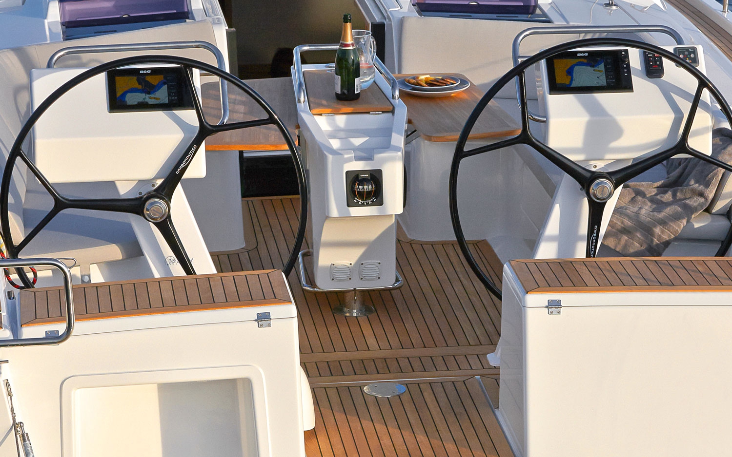 Bareboat Sailing Yacht Hanse 455 photo 4