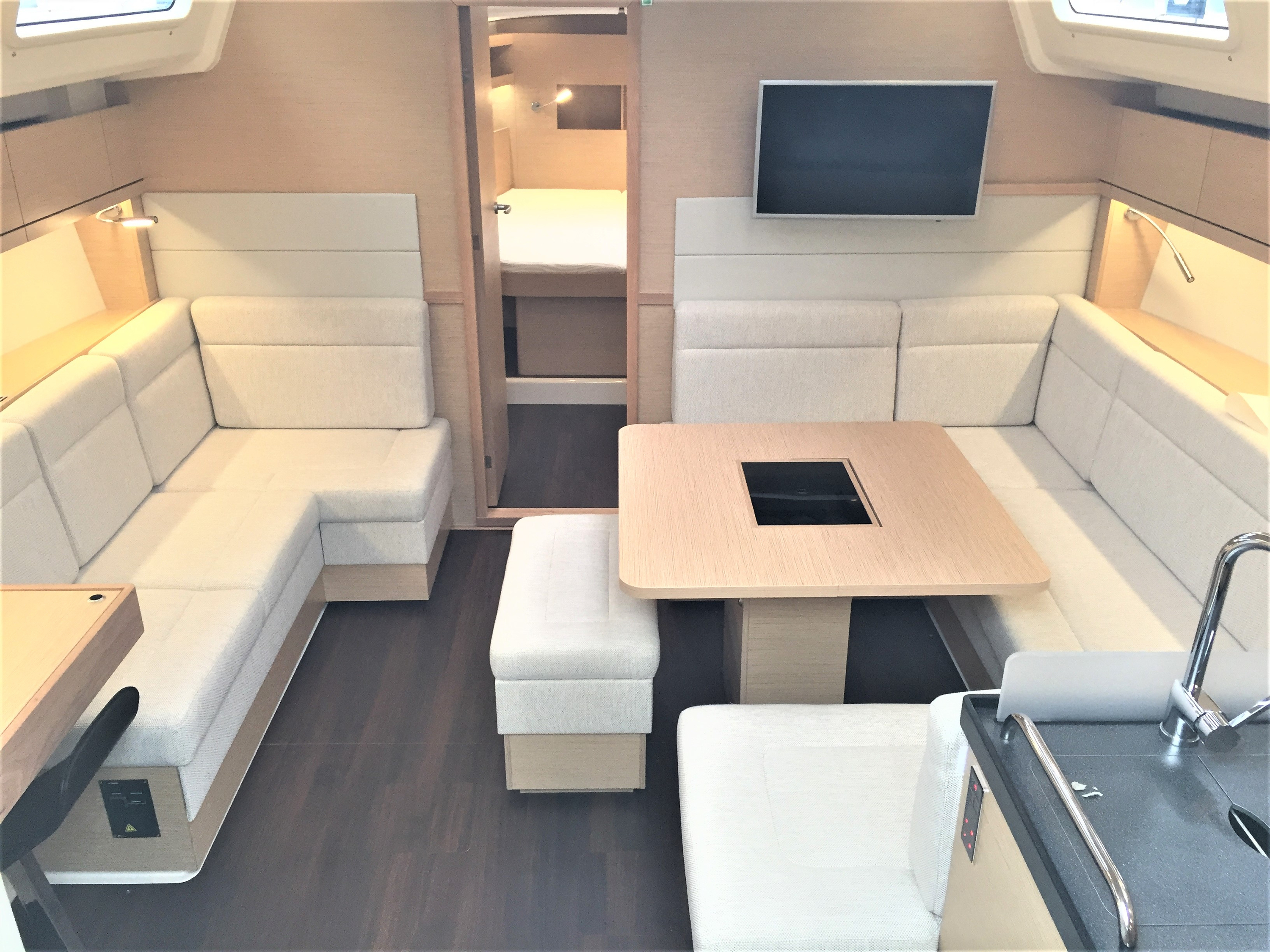 Bareboat Sailing Yacht Hanse 458 photo 6