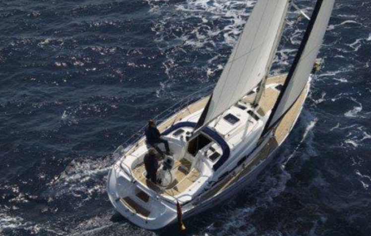 Crewed Sailing Yacht Hanse 54 photo 4