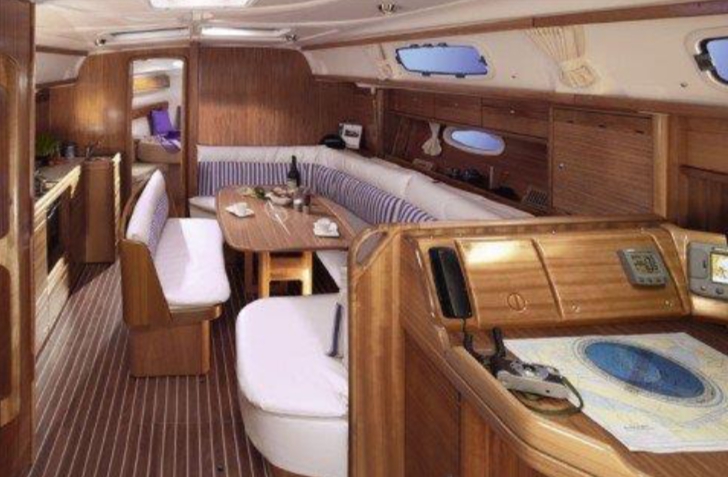 Crewed Sailing Yacht Hanse 54 photo 7