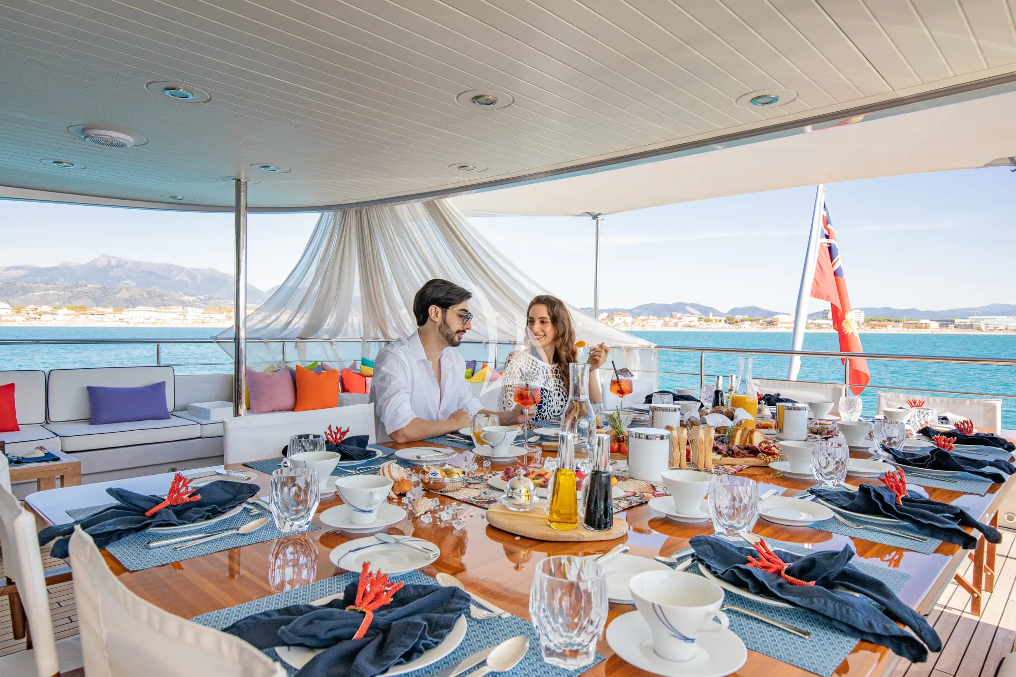 Luxury Crewed Motor Yacht HATT MILL photo 6