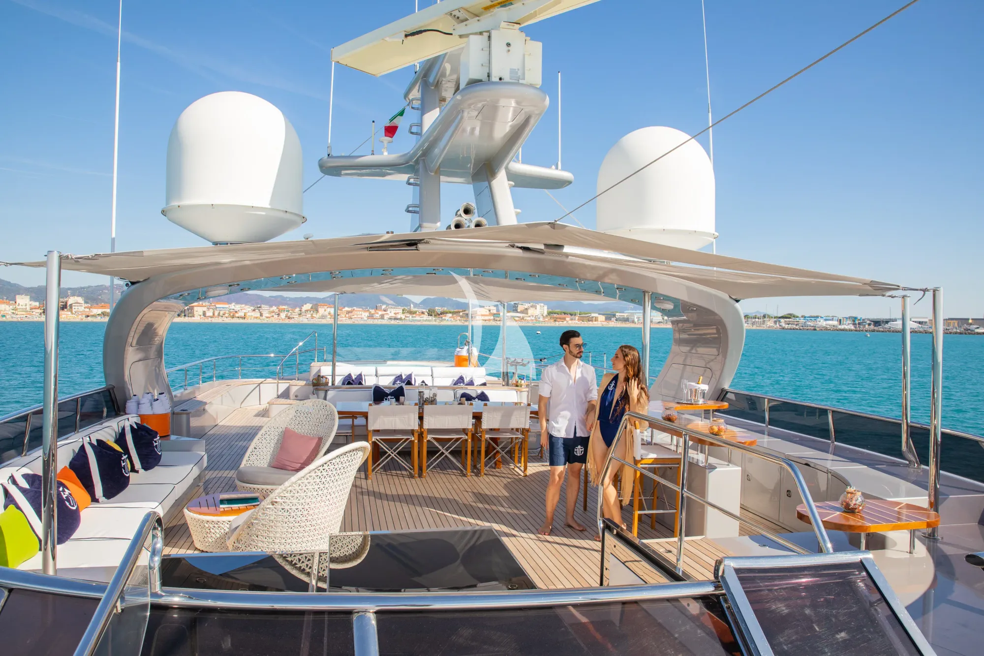 Luxury Crewed Motor Yacht HATT MILL photo 7