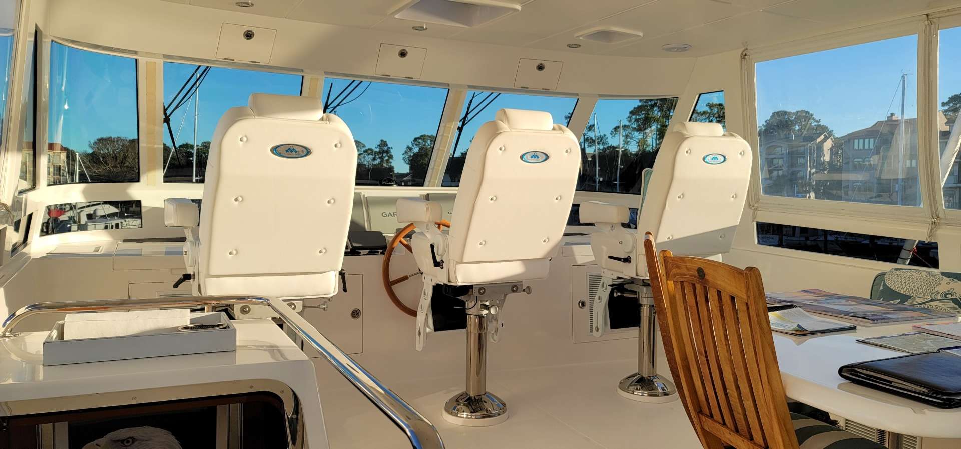 Crewed Motor Yacht HAVEN photo 4