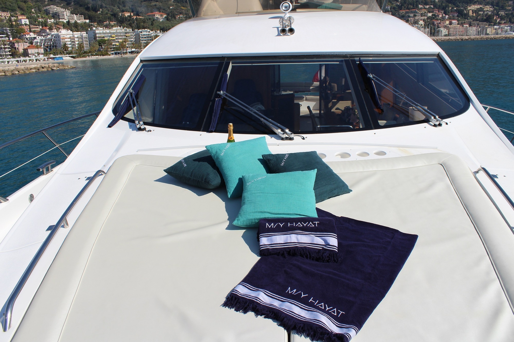 Luxury Crewed Motor Yacht HAYAT photo 4