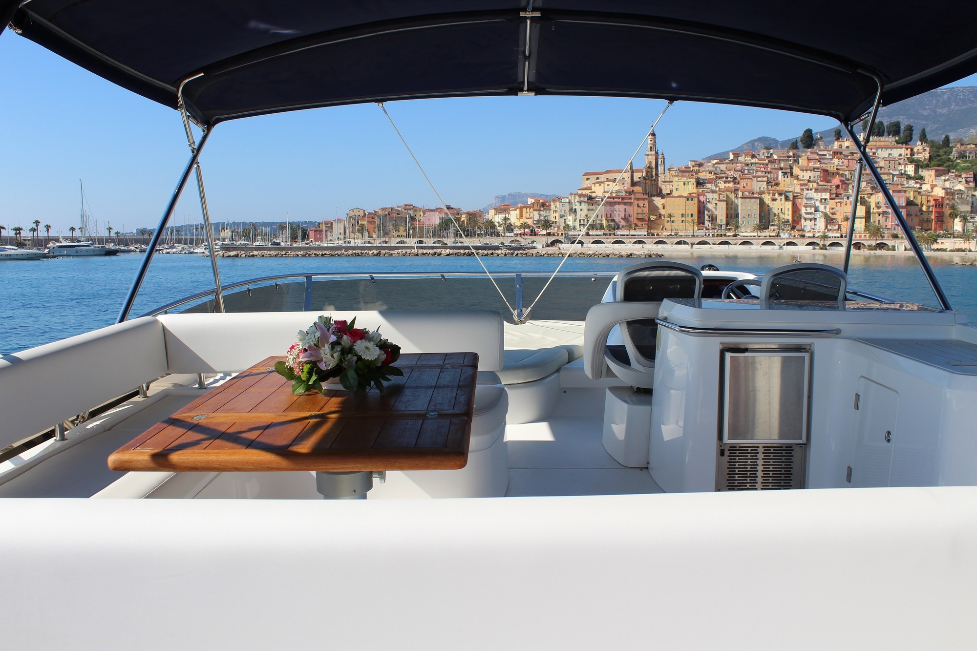 Luxury Crewed Motor Yacht HAYAT photo 7