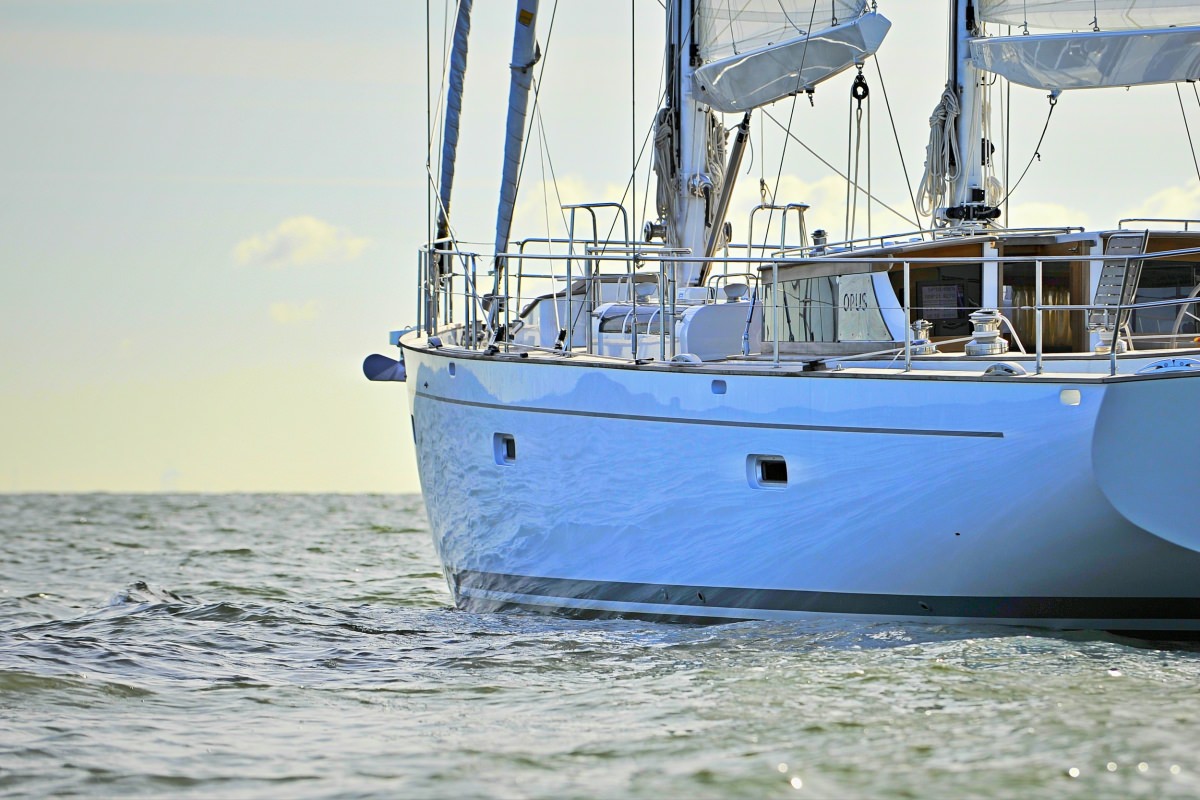 Crewed Sailing Yacht HELENE photo 3