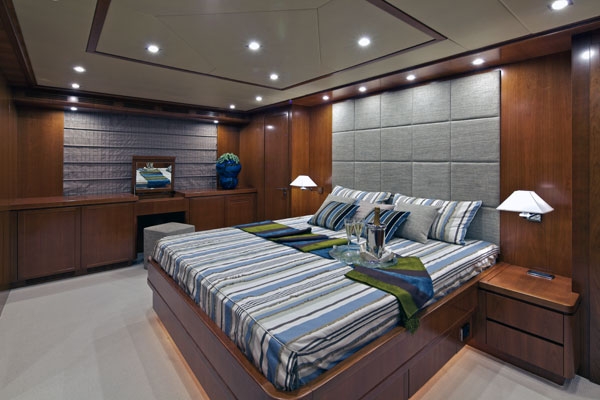 Luxury Crewed Motor Yacht HELIOS photo 6