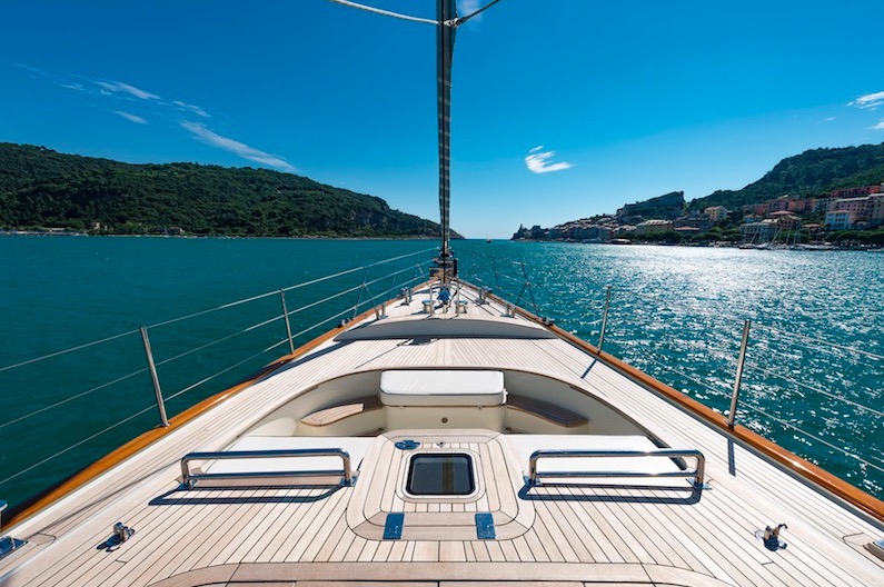 Luxury Crewed Sailing Yacht HERITAGE photo 5