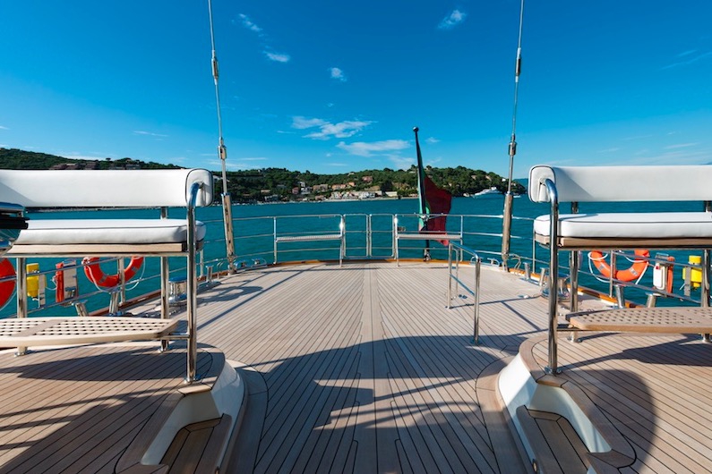 Luxury Crewed Sailing Yacht HERITAGE photo 8