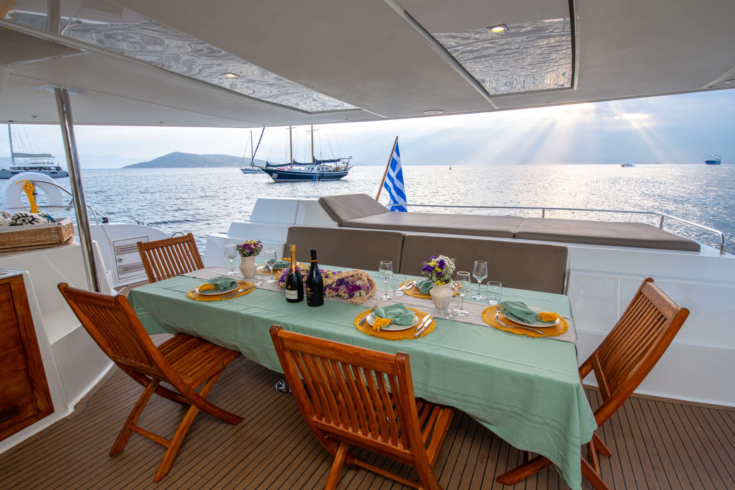 Luxury Crewed Catamaran HIGHJINKS photo 6
